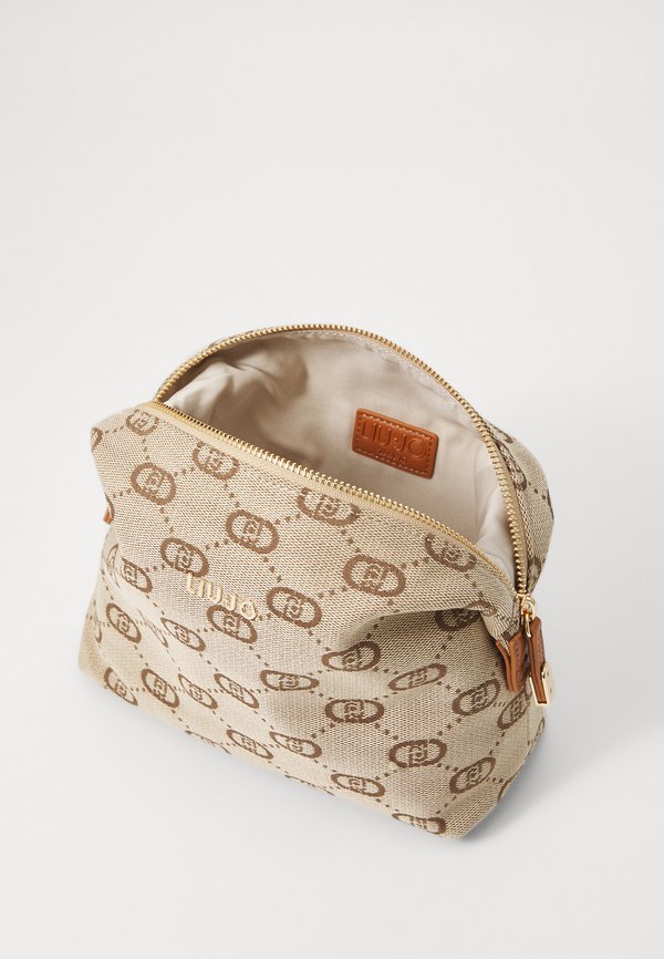 BEAUTY - Wash bag - natural4