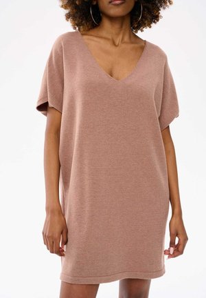 - Sukienka dzianinowa