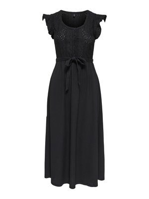 Robe midi noire avec manches courtes à volants, corsage en dentelle ajourée boutonné, et ceinture nouée à la taille.