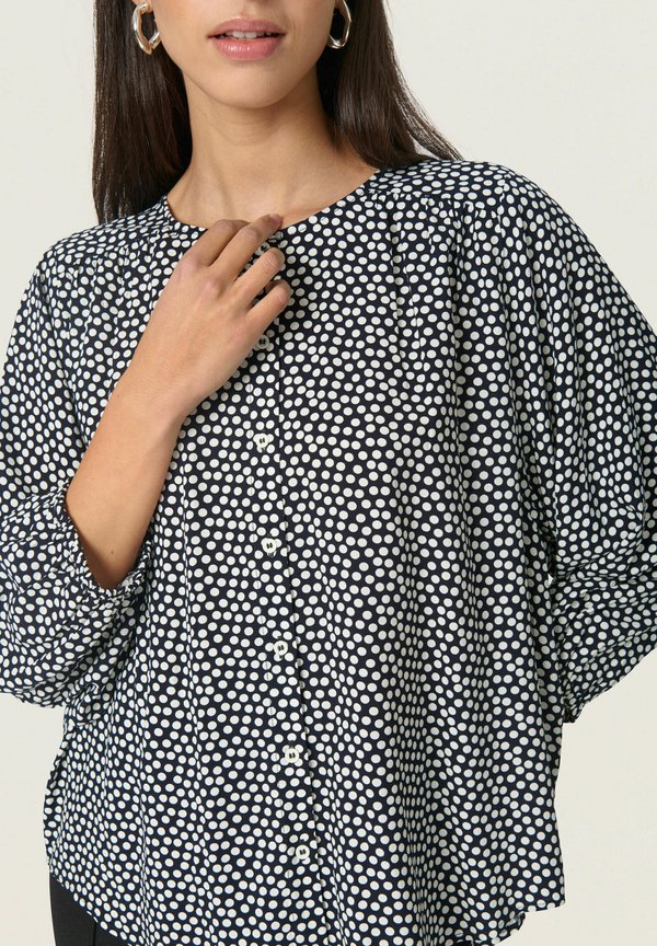 ARJANA LEODORA - Blouse3
