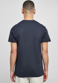 Urban Classics BASIC - Jednoduché tričko - navy