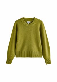 Olivgrüner Rundhalsausschnitt-Pullover mit gerippten Bündchen, einem gerippten Kragen und Saum, der eine gesprenkelte Stricktextur aufweist.