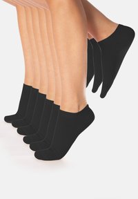 Calcetines de algodón negros hasta el tobillo exhibidos en múltiples posiciones superpuestas, mostrando un puño acanalado y una textura suave.