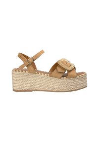 Sandales compensées en suède marron avec plateforme en jute tressé, bride de cheville ajustable et détail de boucle décorative. Design décontracté et texturé.
