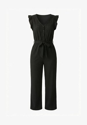 Sort jumpsuit med knappet V-hals, bluse med hulmønster, flæseærmer, bundet taljebælte og bukser med vide ben.