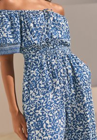 Next OFF SHOULDER - Jumpsuit - blue white