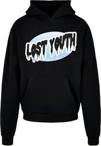 Felpa nera con cappuccio e tasca a marsupio frontale, con una grafica ovale blu e il testo "LOST YOUTH" in lettere bianche gocciolanti.