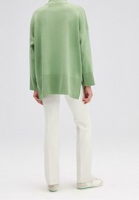 Touché Privé Strickpullover - green