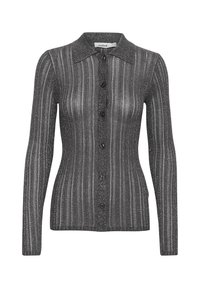 Cárdigan de punto gris acanalado con cierre de botones, collar clásico y sutil hilo metálico. Mangas largas y diseño ajustado.