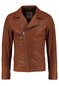 Giacca da motociclista in pelle marrone con dettagli trapuntati sulle spalle, chiusura con zip frontale e tasche, design strutturato e superficie liscia.