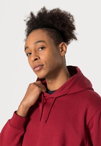 Weekday STANDARD HOODIE - Sweatshirt com capuz - dark red