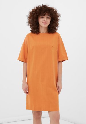 Finn Flare Robe de jour - brown
