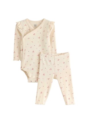 Completo neonato crema con motivo floreale rosa, body a manica lunga con bottoni laterali e spalle arricciate, leggings coordinati con vita elasticizzata.