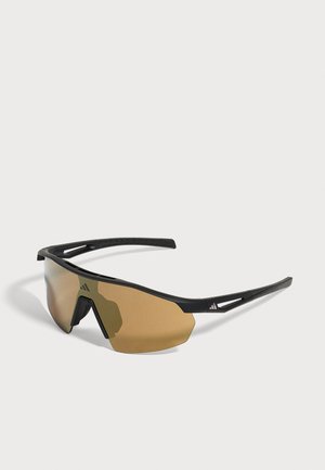 Lunettes de sport noires avec une seule lentille teintée ambre et des branches ventilées conçues pour les activités de plein air.