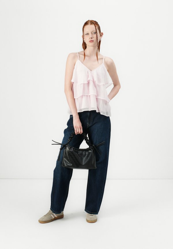 VIHARLEY RUFFLE - Blouse - ballerina4