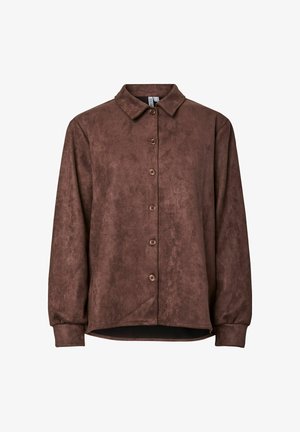 Hnědá košile s límcem z imitace semiše, s knoflíkovým zapínáním a dlouhými rukávy. Měkká textilie a volný střih s zakulaceným lemem.