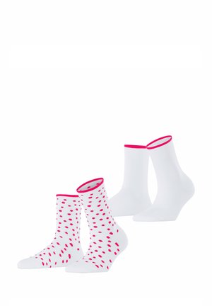 Zwei Paar weiße Socken: eines mit rosa Pünktchen und einem rosa gestreiften Bündchen, das andere einfarbig weiß mit einem rosa Bündchen.