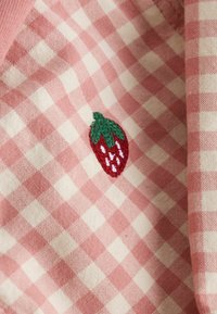 Next REGULAR FIT - GINGHAM STRAWBERRY HOODED   - Tunn jacka - pink