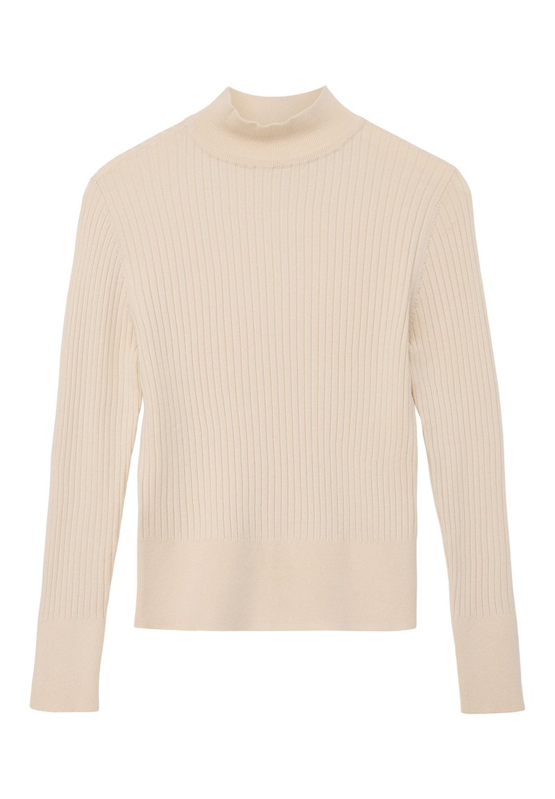 Pull en crème à manches longues côtelées avec col montant et poignets ajustés, présentant un motif de tricot vertical et un ourlet large à côtes.