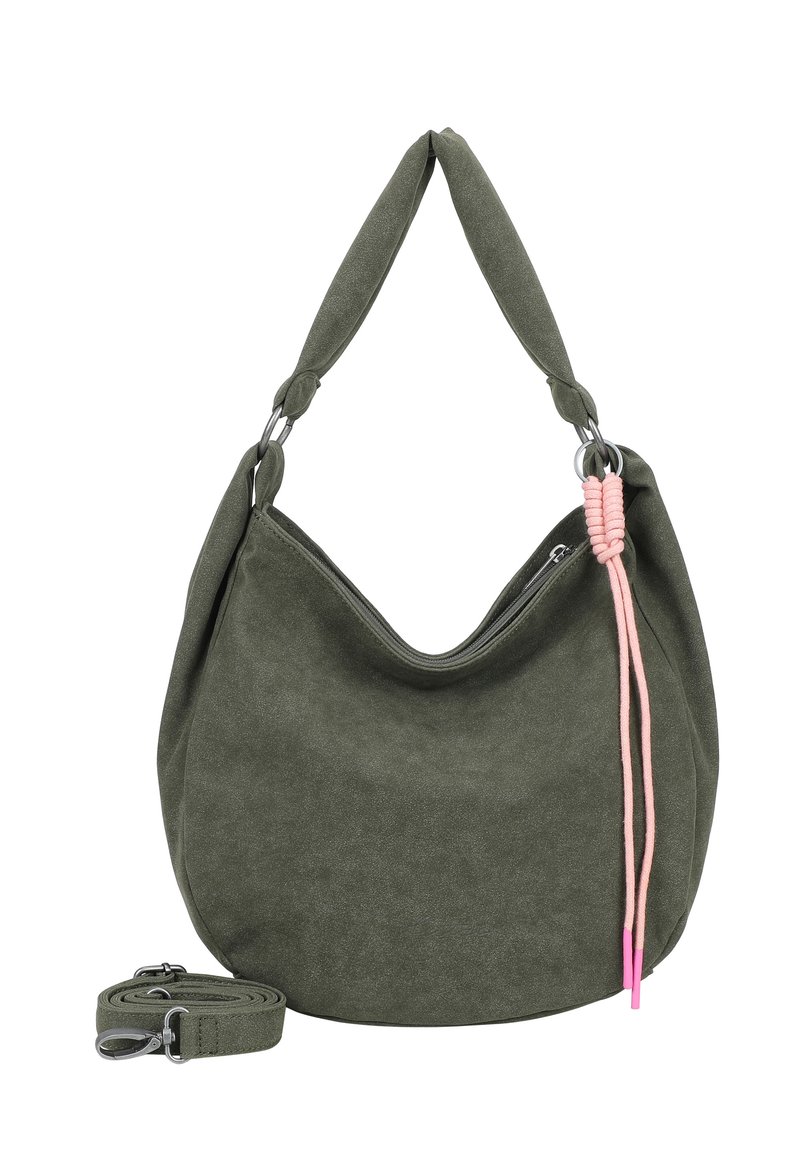 Olijfgroene suede hobo tas met een brede handgreep en een roze touwtassel, voorzien van een ritssluiting en een afneembare schouderriem.