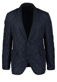 Gepolsterte marineblaue Jacke mit eingeschlagenem Revers, einem Knopfverschluss, zwei Fronttaschen und einem strukturierten Muster. Innenfutter aus schwarzem Stoff.