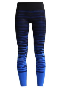 Blå och svarta atletiska leggings med en gradientrandig mönster, en slät textur och en figursydd design. Bred svart midjeresår.