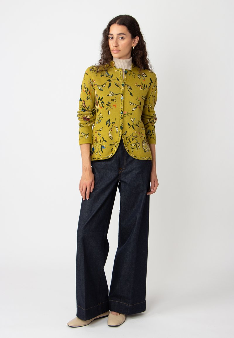 Pull IVKO Fleuri Vert Pastel – Viscose, Manches Longues, Coupe Décontractée – Neuf Avec étiquettes