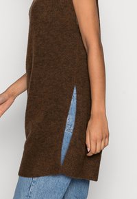 Vero Moda Sweter