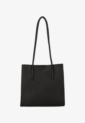 Černá kožená taška na rameno s texturovaným povrchem, dvěma dlouhými uchy a jednoduchým obdélníkovým tvarem. Žádné viditelné kovové části ani ozdoby.