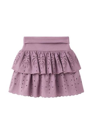 Jupe lilas à volants avec ourlet festonné et motifs en dentelle à œillets, dotée d'une large ceinture pliée.