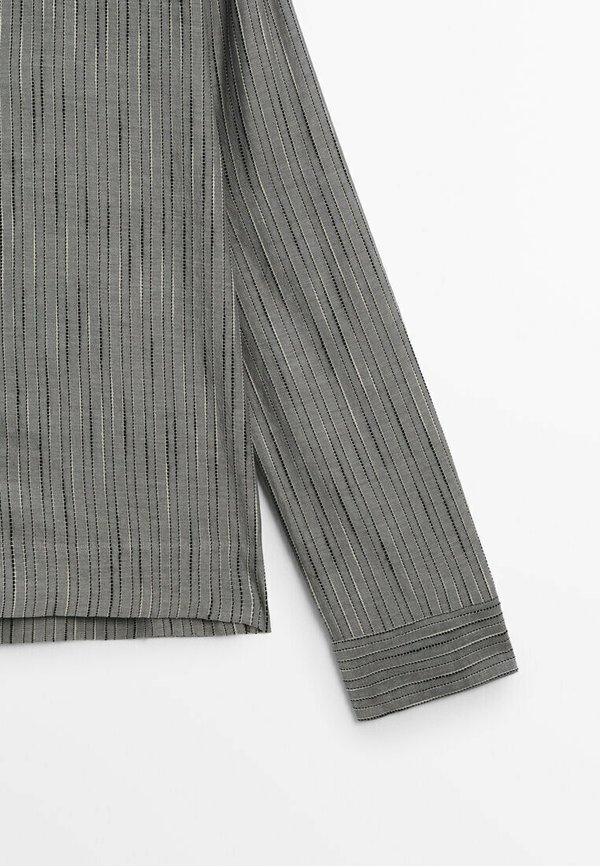 WITH DETAIL - Button-down blouse4