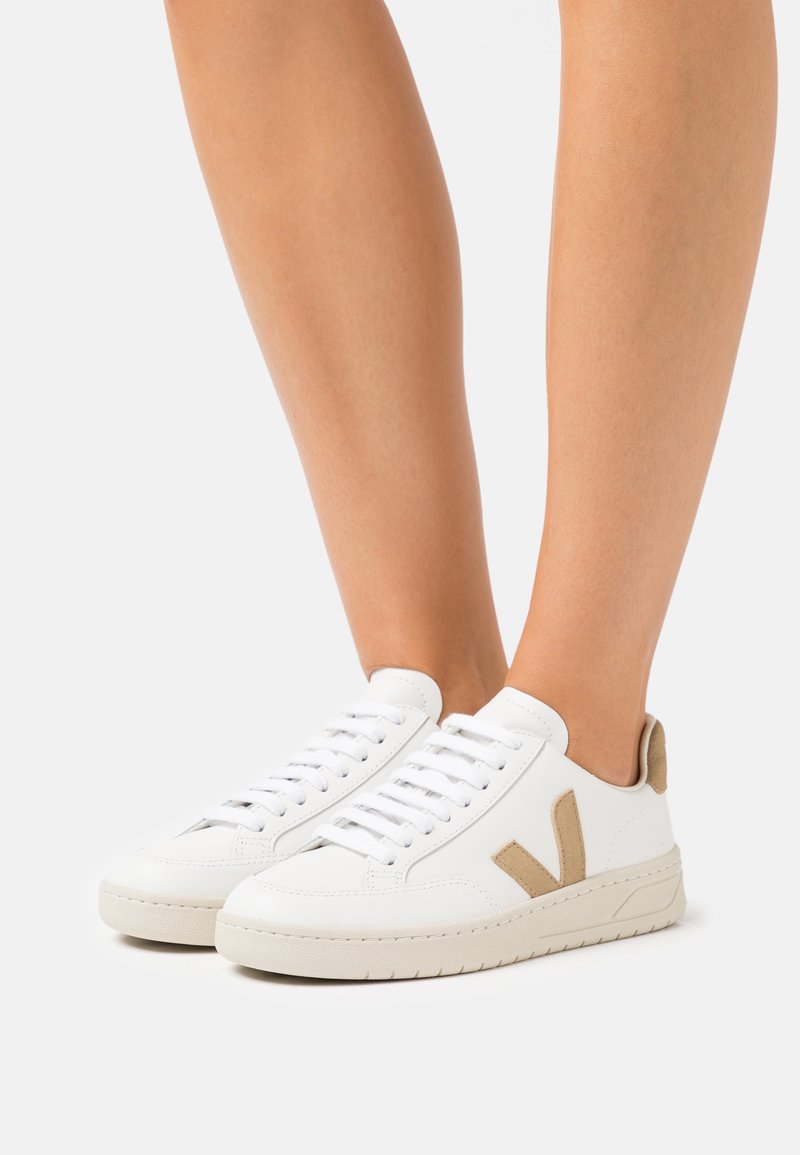 Veja - V-12 - Joggesko - extra white/dune, Forstørre