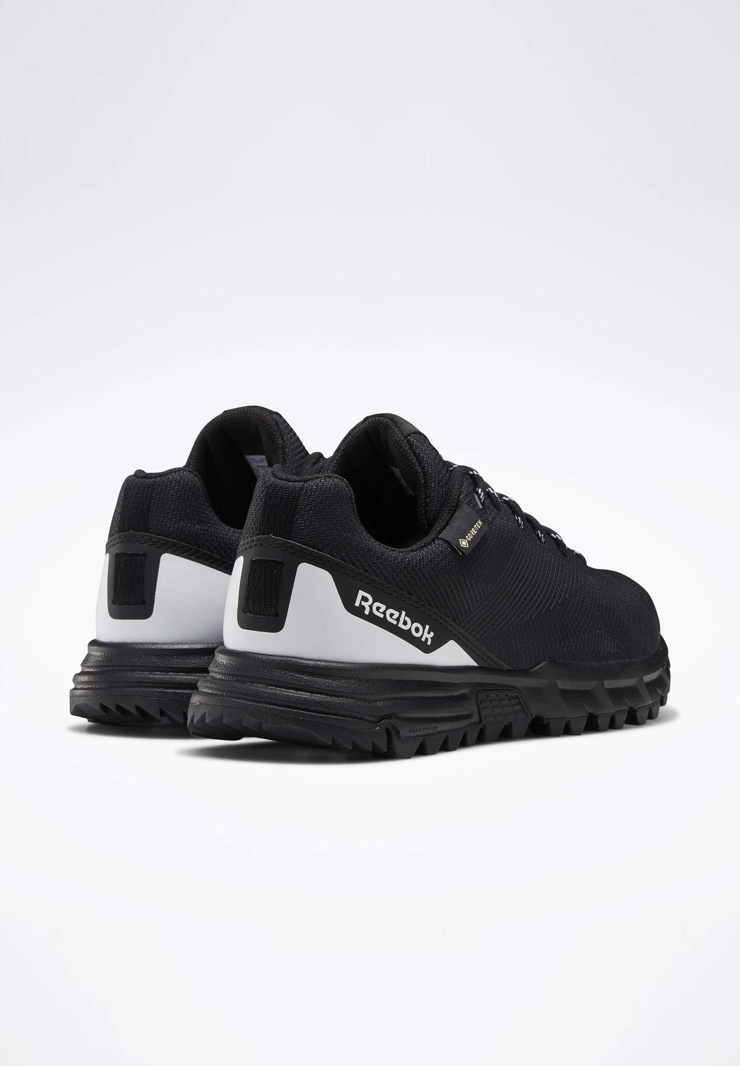 reebok sawcut 7.0 gtx
