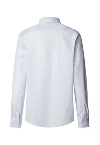 Lange mouw shirt in lichtblauw met verticale witte strepen. Voorzien van een klassieke kraag en knoopsluiting op de manchetten. Vloeiende katoenkwaliteit.