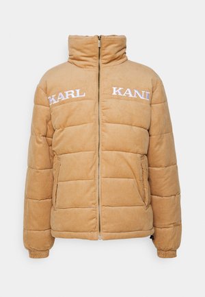 Kaki spalvos korduroy pūkinė striukė su aukšta apykakle, užtrauktuku, siuvinėtu dizainu ir išsiuvinėtu "KARL" logotipu priekyje.