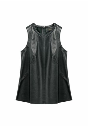 Czarny bezrękawnik z imitacji skóry, z okrągłym dekoltem i przeszyciami w formie paneli, luźny krój, z zapięciem na guziki z tyłu.