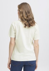 Fransa HEART - Camiseta estampada - blanc de blanc mix