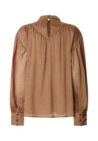 Blusa marrone a maniche lunghe con schiena a chiave, frontale plissettato e polsini con bottoni. Realizzata in tessuto leggero e testurizzato.