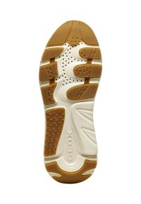 Suola di scarpa in gomma con base bianca e motivi di trazione marroni. Presenta fori di ventilazione e sezioni testurizzate per una migliore aderenza e flessibilità.