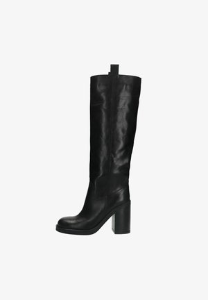 Black knee-high boot made of leather with a smooth texture, featuring a block heel and a round toe, designed with a minimalistic style.