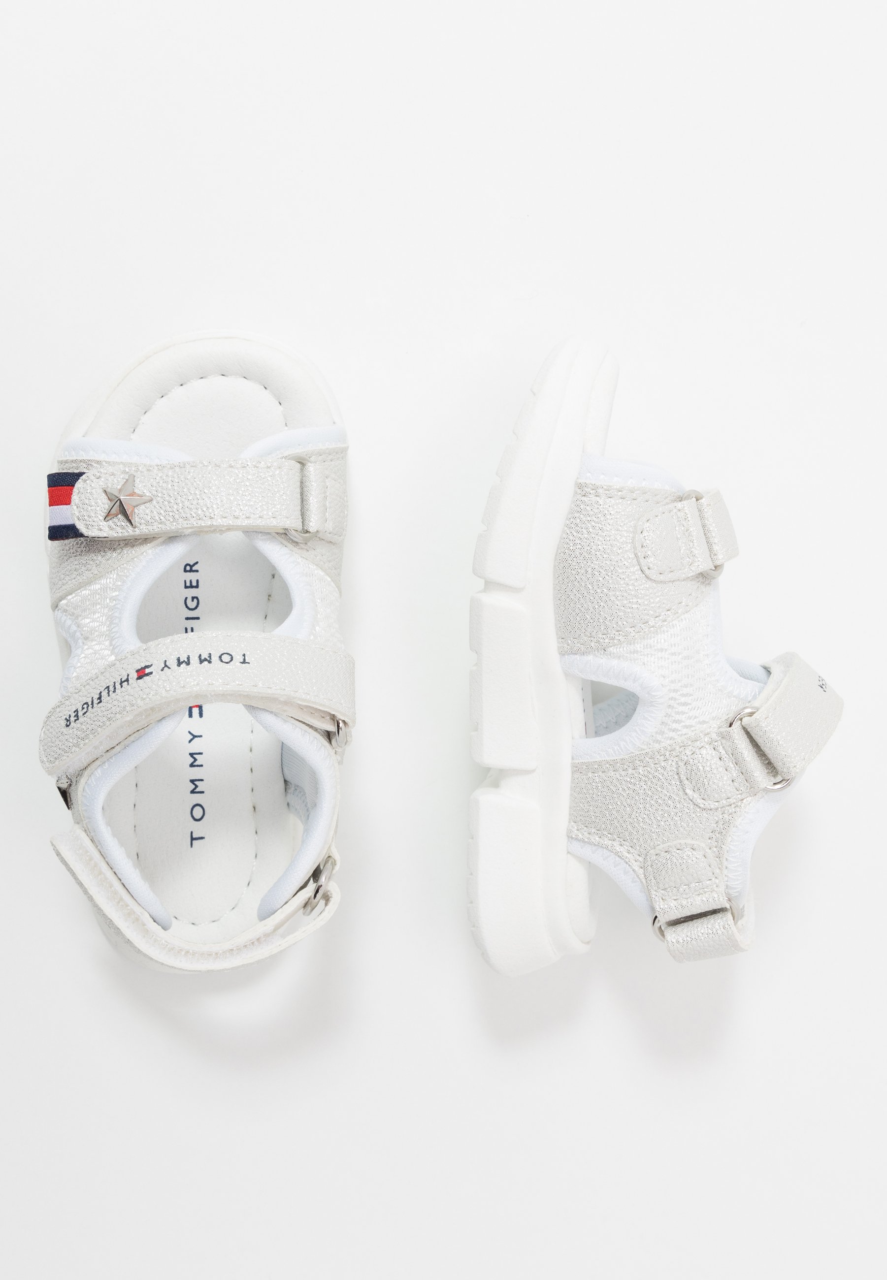 Poste Vacant Coherent A Peine Sandale Tommy Hilfiger Bebe Rebondir Le Banquet Mardi