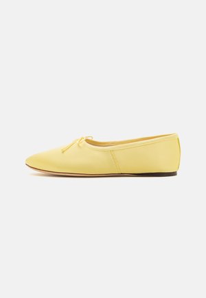 Loeffler Randall LANDON SOFT BALLET FLAT - Ballet pumps - butter