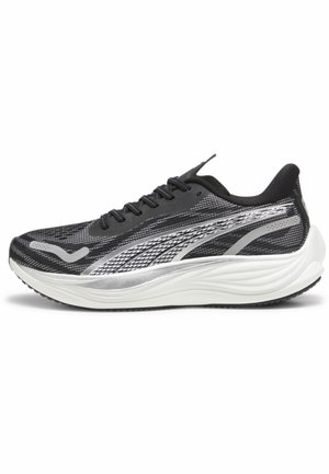 Utcai futócipők - black white silver