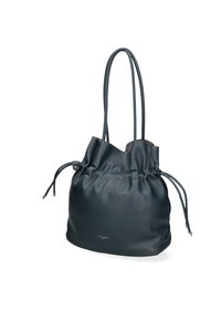 Borsa a spalla in pelle verde scuro con parte superiore arricciata, due manici lunghi, chiusura con lacci e logo del marchio discreto sul fronte.