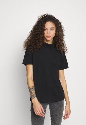 T-shirts - black