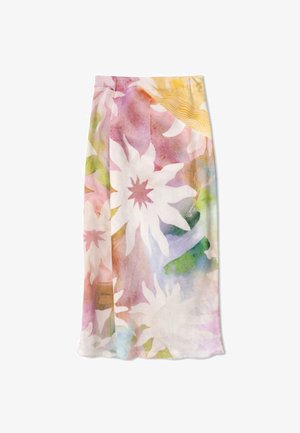 Długa spódnica z akwarelowym kwiatowym wzorem w pastelowych odcieniach różu, fioletu, zieleni, żółci i bieli na gładkiej tkaninie.
