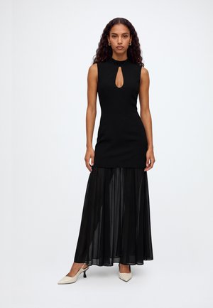 Forever New PEARL HIGH NECK UNDERLAY - Vestido largo - black
