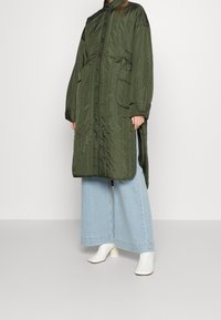 DESIGNERS REMIX Vinterfrakke - green