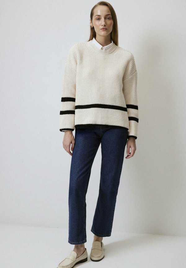 FEATURING BUTTONS - Strickpullover - cream