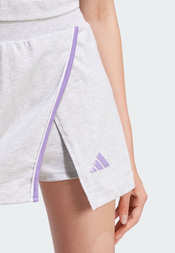 ESSENTIALS COLOR-POP SKORT - Sports skirt3